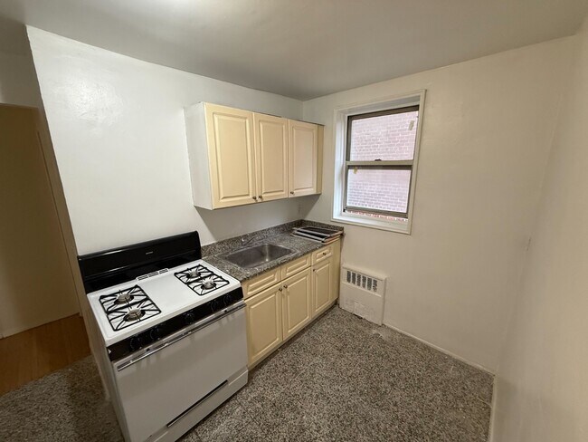 Building Photo - 3855 Orloff Ave