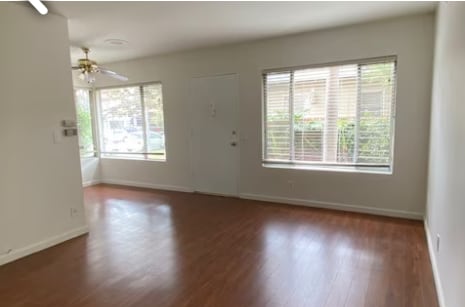 Building Photo - 3834 Mentone Ave