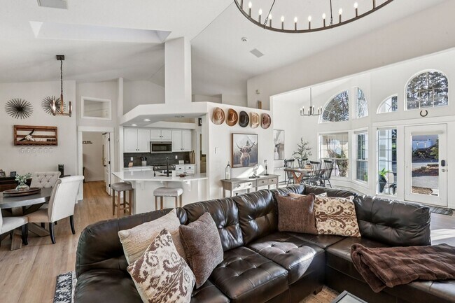 Foto del edificio - 19609 NW 9th Ct