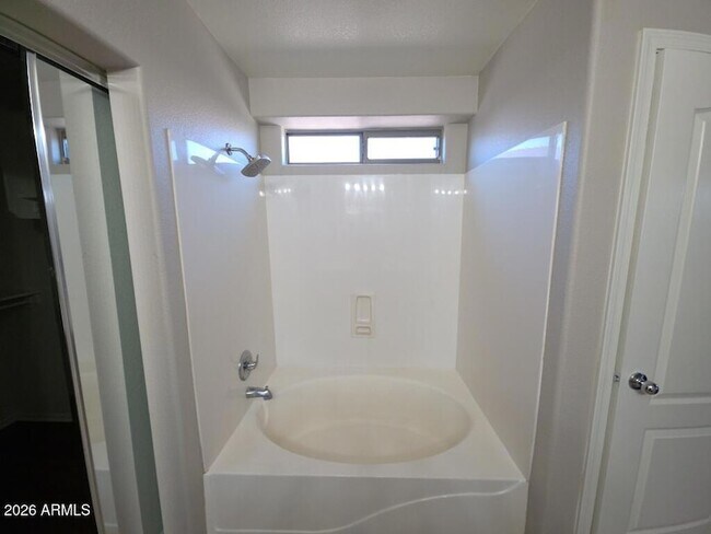 Foto del edificio - 2459 W Via Dona Rd