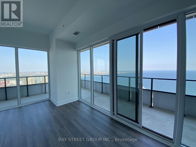 Photo du bâtiment - 20 Shore Breeze Dr