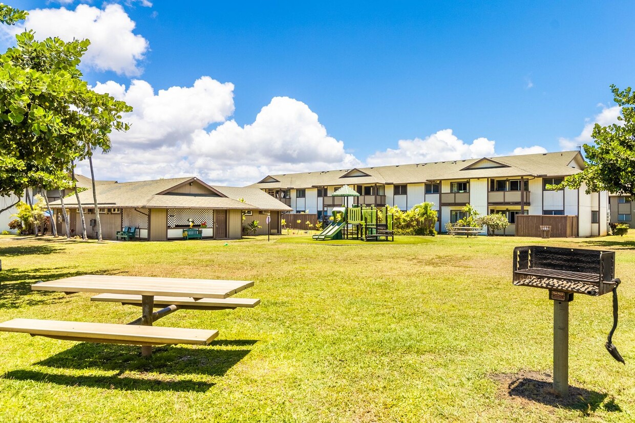 Primary Photo - 2nd floor, 2 bedroom/1 bath/2 parking Town...