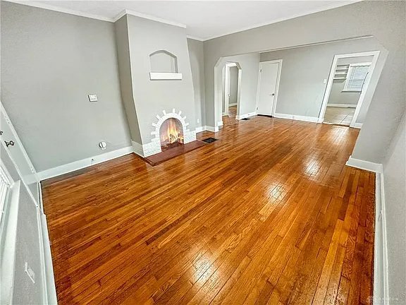 Foto del edificio - 329 E Fairview Ave
