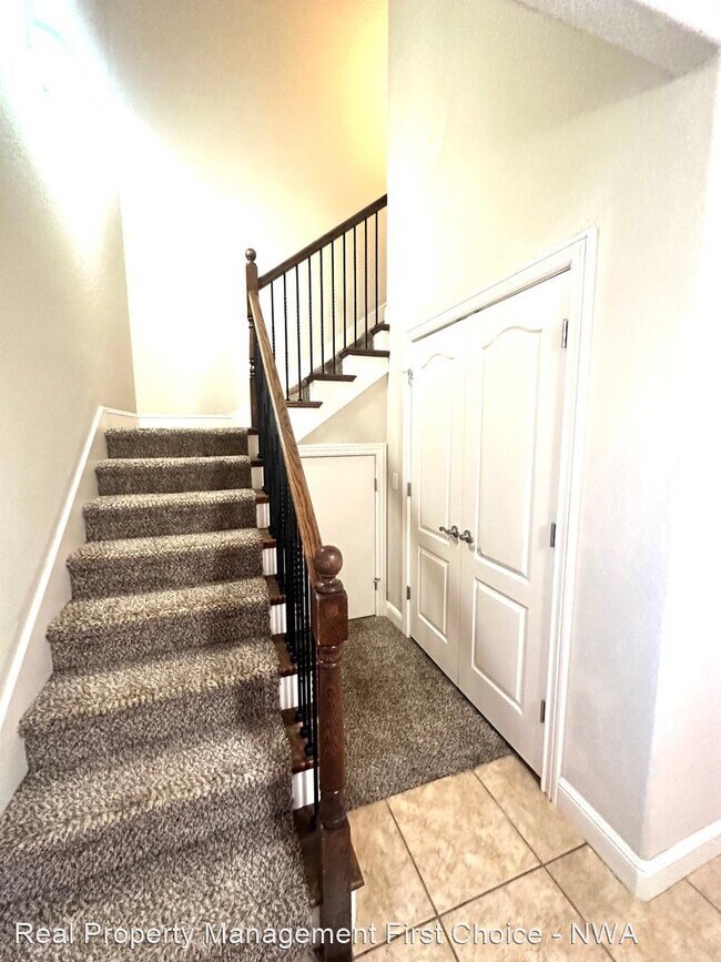Foto del edificio - 4 br, 2.5 bath House - 1608 Oakwood Avenue