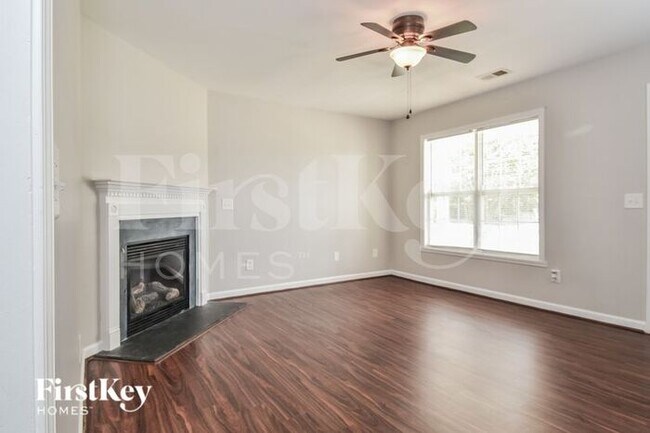 Foto del edificio - 6015 Trailshead Dr