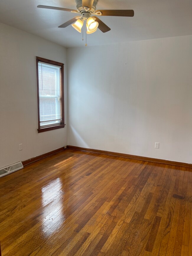 Master Bed - 3537 W 75th Pl