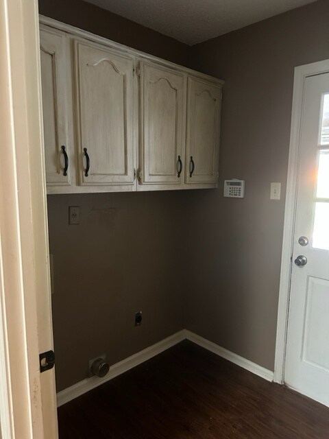Building Photo - 6630 Millgrove Park Dr