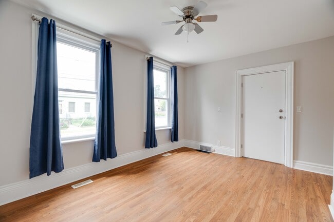 Photo du bâtiment - 206 Clarence St