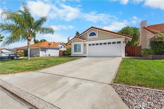 Building Photo - 45419 Silverado Ln