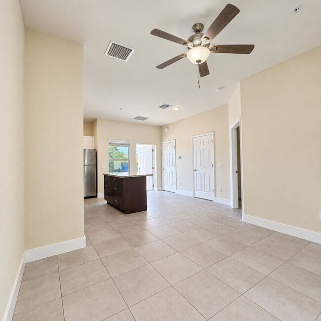 Foto del edificio - 3221-3409-3409 SW 8th Pl