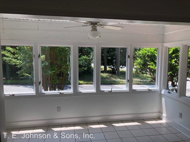 Foto del edificio - 3 br, 1 bath House - 711 Cliffside Terrace