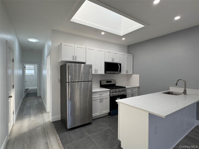 Foto del edificio - 209-211-211 Main St