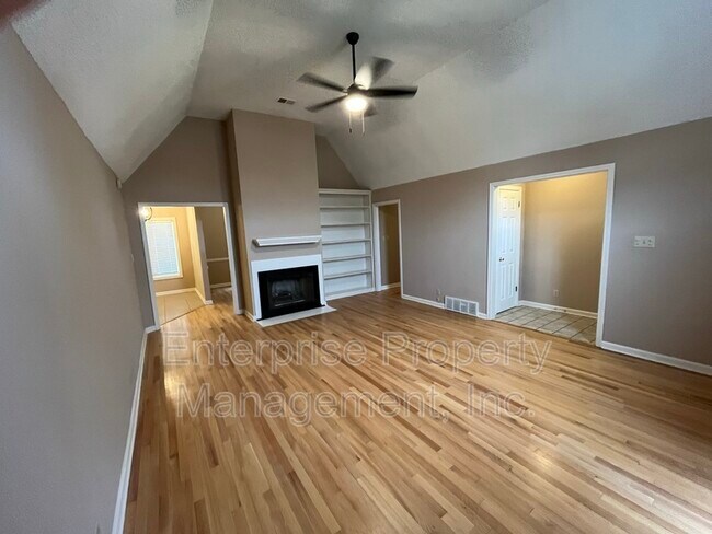 Foto del edificio - 7314 Double Springs Cove