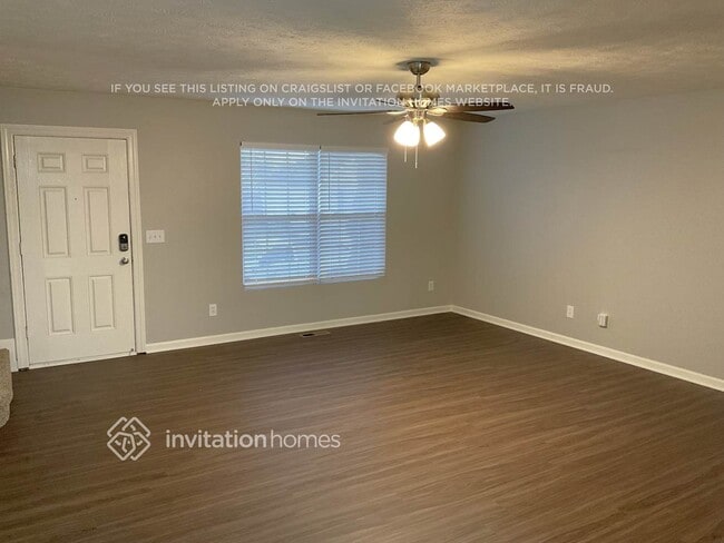 Foto del edificio - 4836 Ark Ln