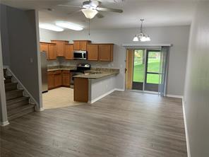 Foto del edificio - 1220 Twin Trees Ln