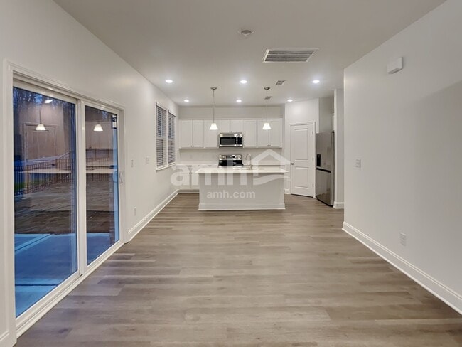 Building Photo - 233 Argea Dr