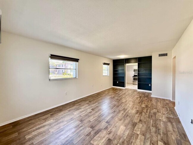 Foto del edificio - 3460 32nd Ave N