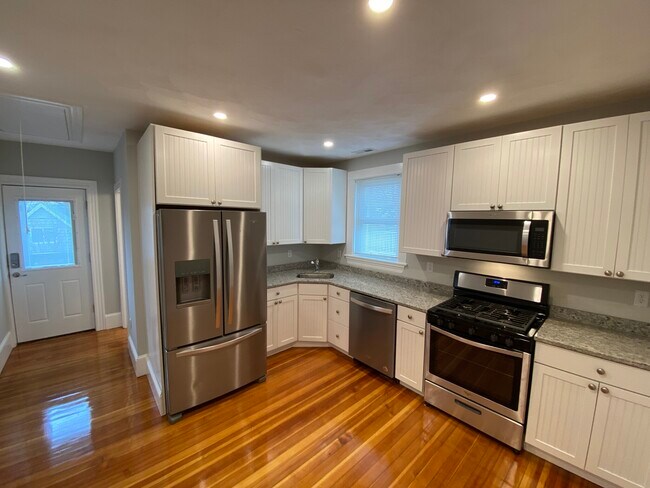 Foto del edificio - 305 Highland Ave