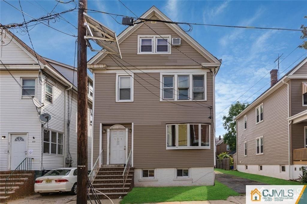 Primary Photo - 101 Harvey St
