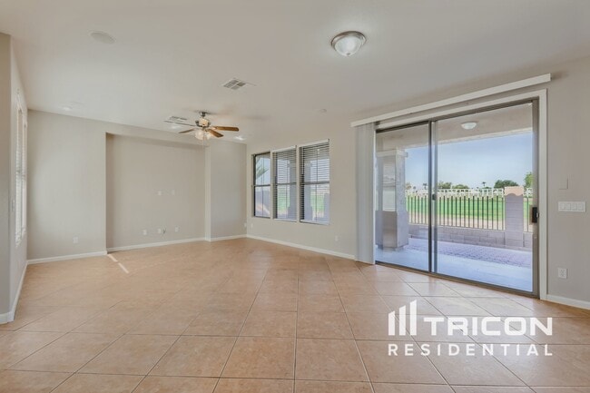Foto del edificio - 13574 W Cypress St