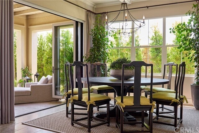 Building Photo - 117 Frontier