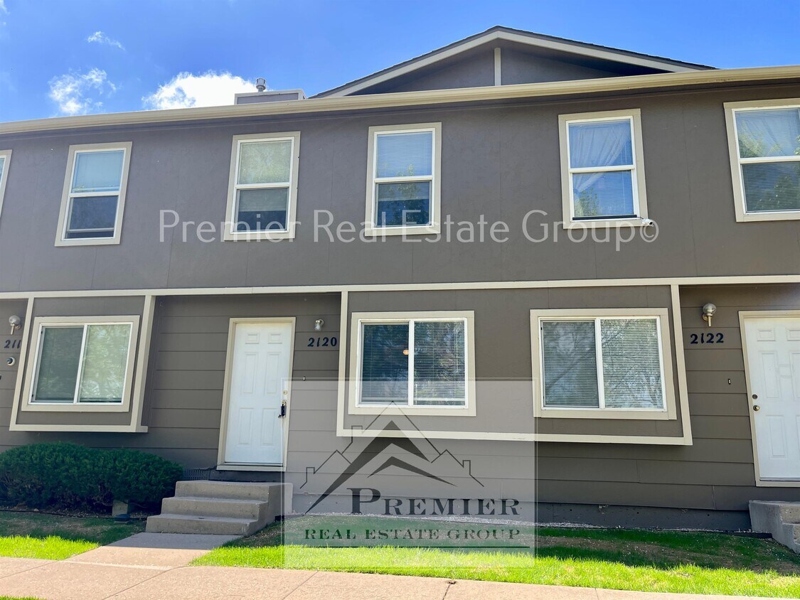2120 Boston Terrace, Colorado Springs, CO 80904 Townhome Rentals in