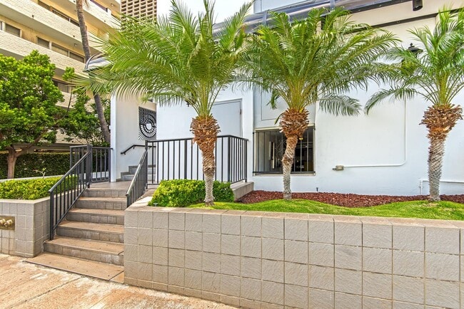 Foto del edificio - For Rent: 1-Bedroom Condo in Waikiki (24th...