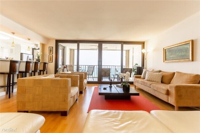 Foto del edificio - 2 br, 2 bath Condo - 1905 N Ocean Blvd