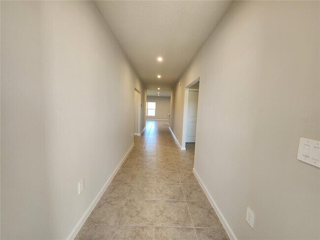 Building Photo - 814 172nd Ct E