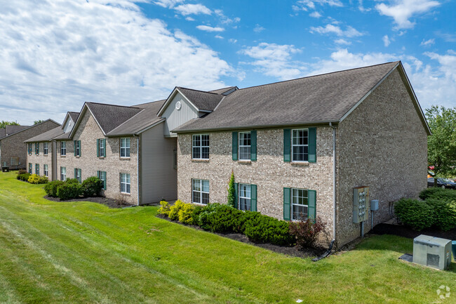 Building Photo - Emerald Lakes