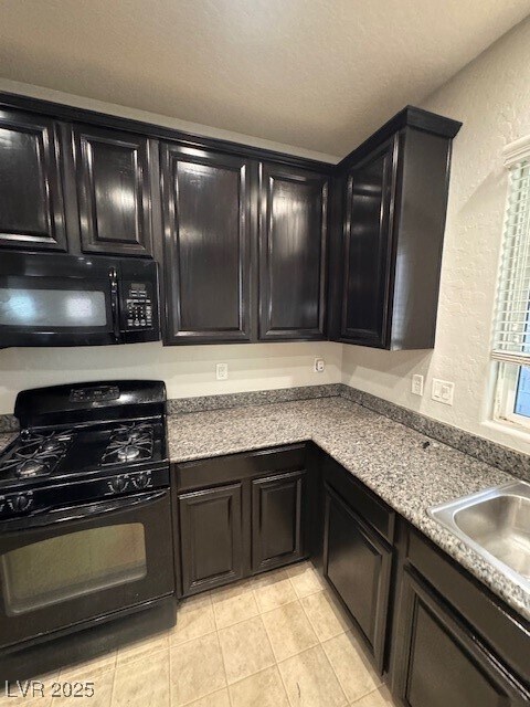 Building Photo - 6208 Red Jamboree Ct