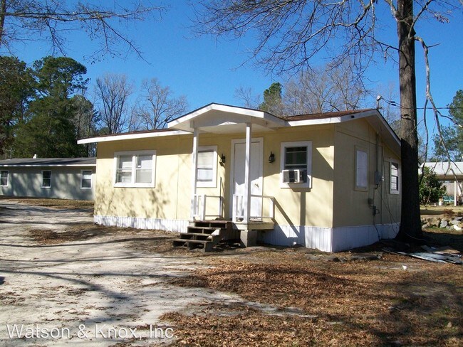 Foto del edificio - 1 br, 1 bath House - 601-B Pine Lane Drive