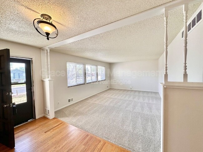 Photo - 1762 Ura Ln House