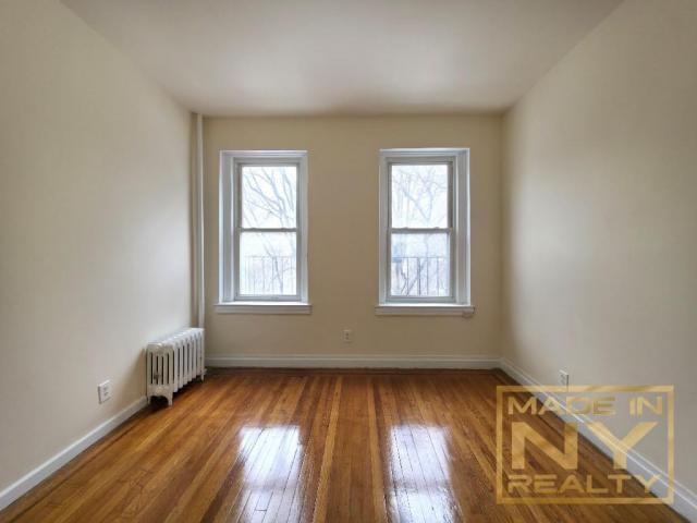 Foto del edificio - 1 bedroom in FLUSHING NY 11354