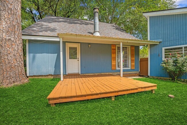 Building Photo - 3004 Glen Ct