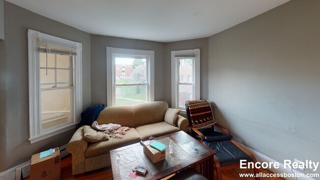 Building Photo - 71-73 Chestnut Hill Ave. Unit 73