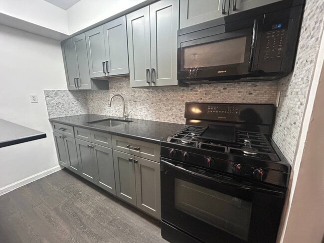 Foto del edificio - 1902 Barnes Ave