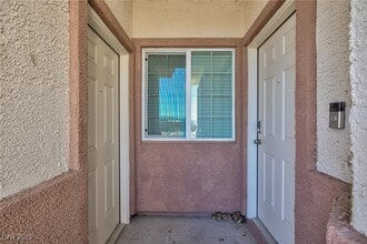 Building Photo - 1410 Pink Dawn Dr