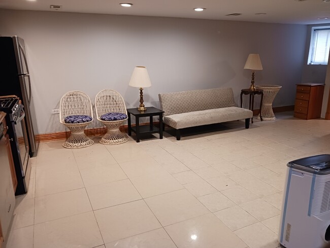 Foto del edificio - 4844 N Washtenaw Ave