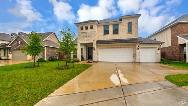 Building Photo - 31527 Westwood Rock Ln
