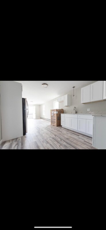 Building Photo - 113 Carlton St