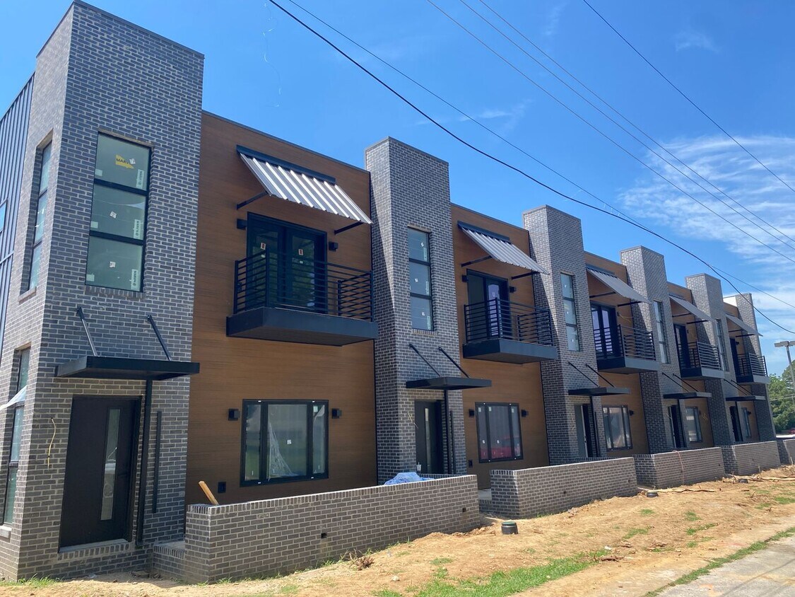 Primary Photo - Edge Luxury Townhomes