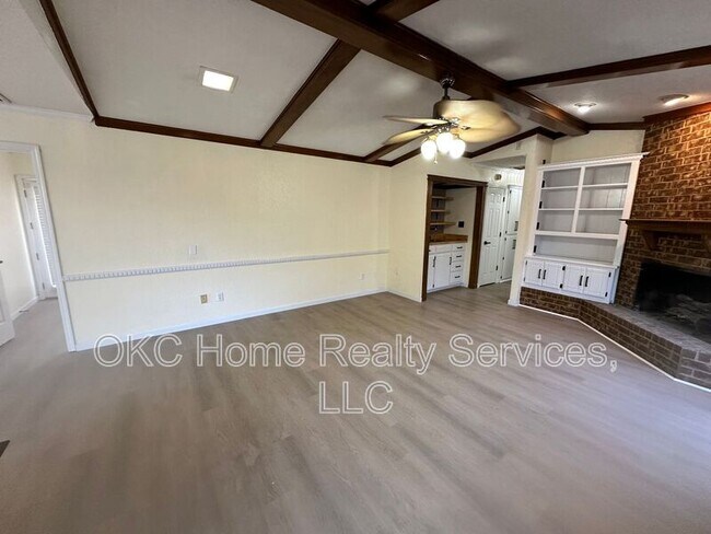 Foto del edificio - 7908 Harvest Hills Rd