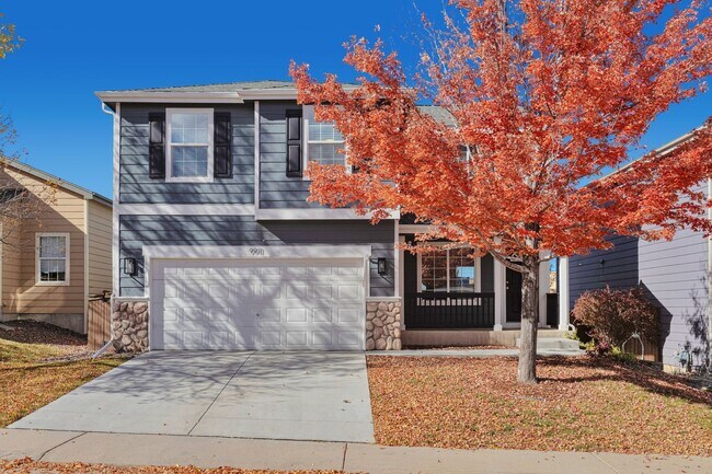 Building Photo - Updated Spacious 4 Bedroom, 3 1/2 Bath Hig...