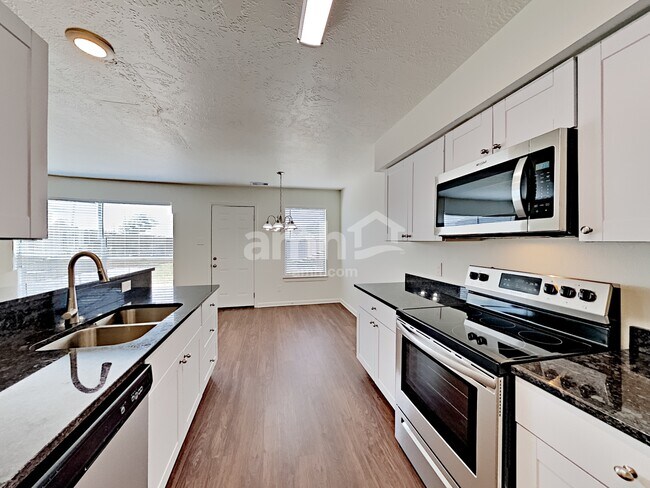 Foto del edificio - 6550 Garden Trail Ct