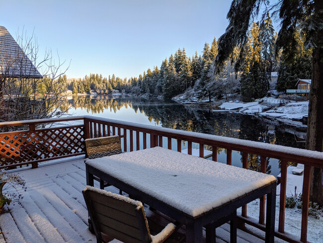 Building Photo - Lake Margaret Rental