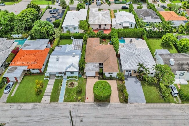 Photo - 8851 Byron Ave, Surfside FL 33154- Apartment