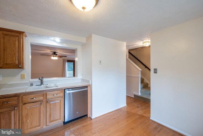 Building Photo - 7510 Summer Blossom Ln