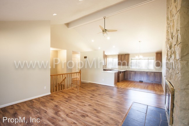 Building Photo - 5 br, 3 bath House - 1755 SW Cloverleaf Road