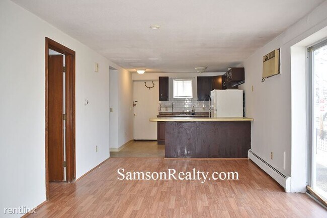 Foto del edificio - 1 br, 1 bath Condo - 5 Woodward Ave 1 Unit 1